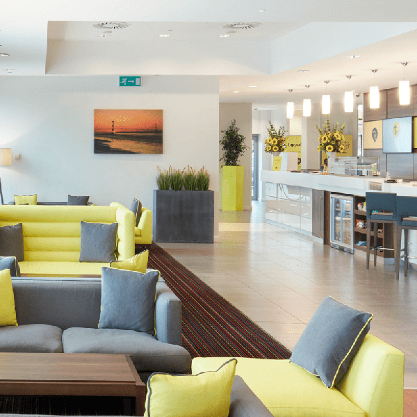 Tŷ Magor Hotel Lobby