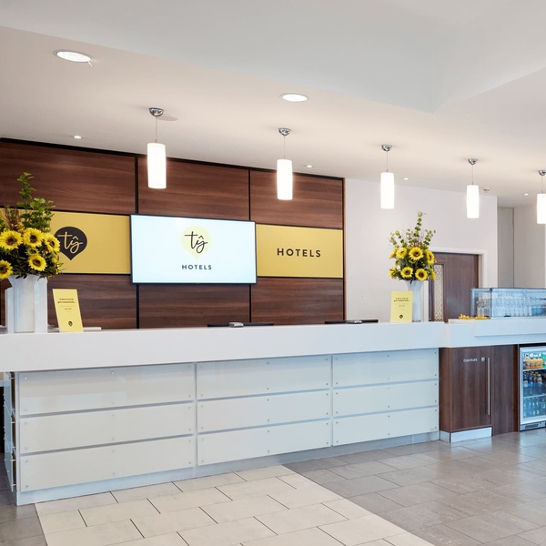 Tŷ Magor Hotel Lobby