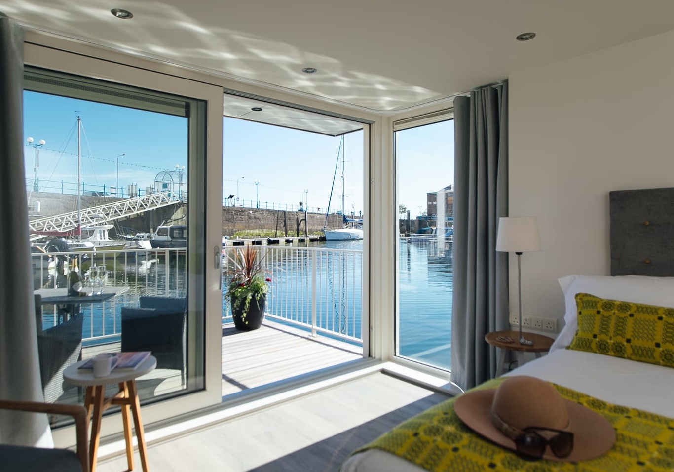 Floatel rooms at Tŷ Milford Waterfront