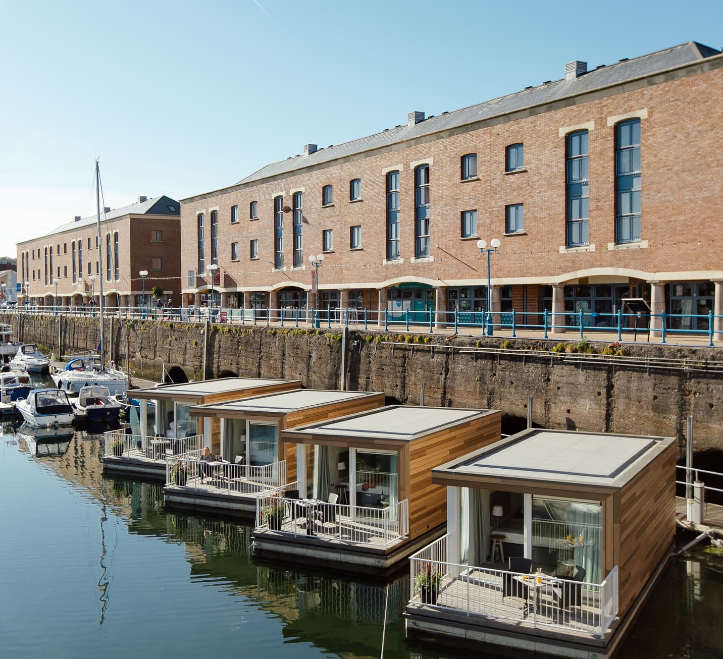 Floatel rooms at Tŷ Milford Waterfront