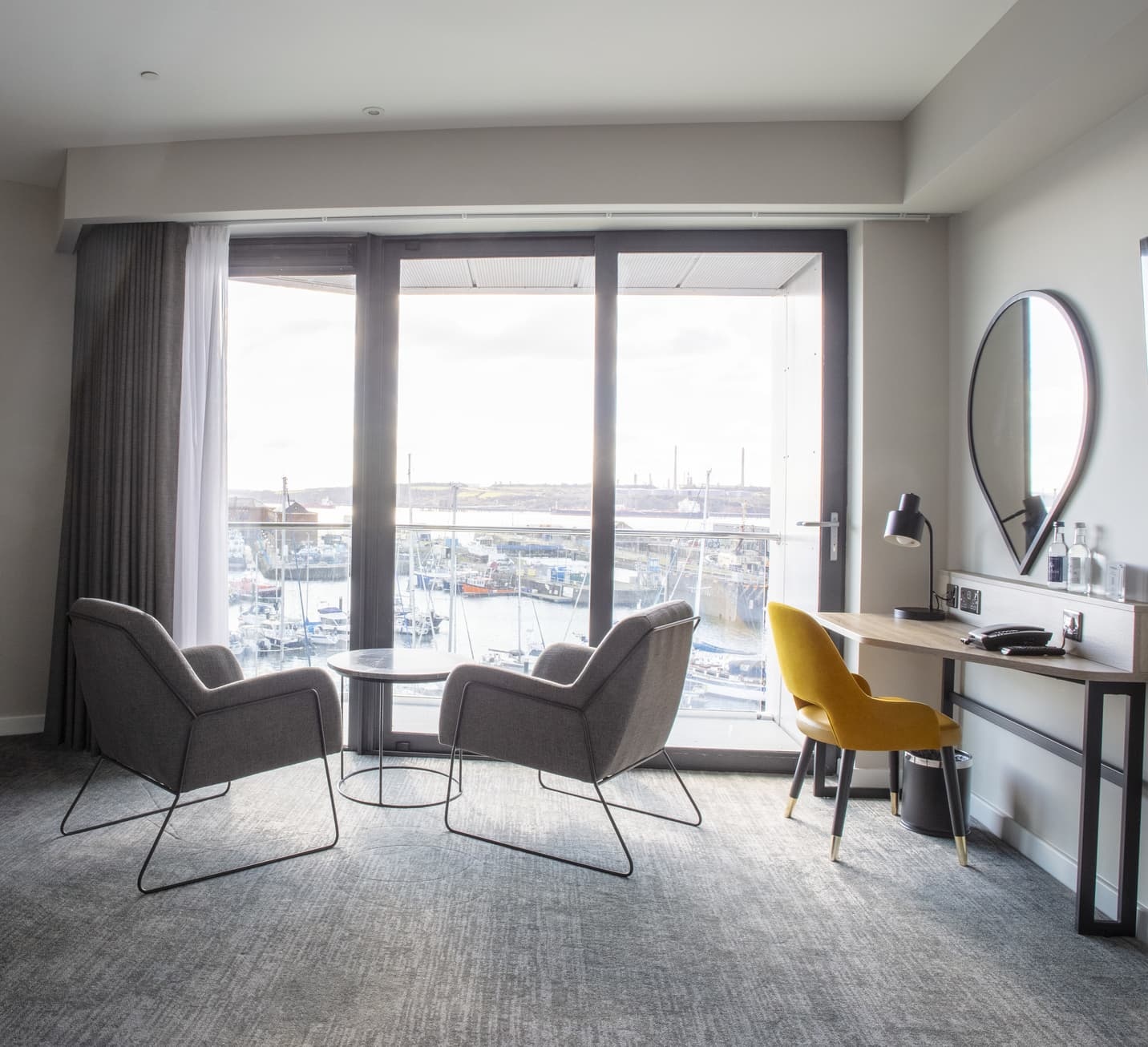 Tŷ Milford Waterfront Room