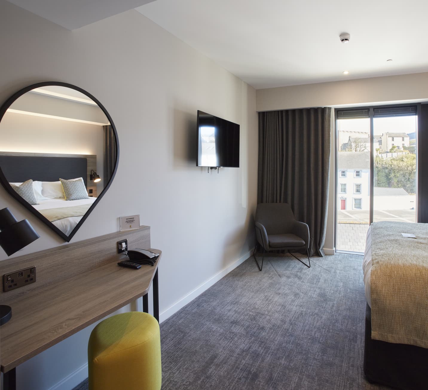 Tŷ Milford Waterfront Room