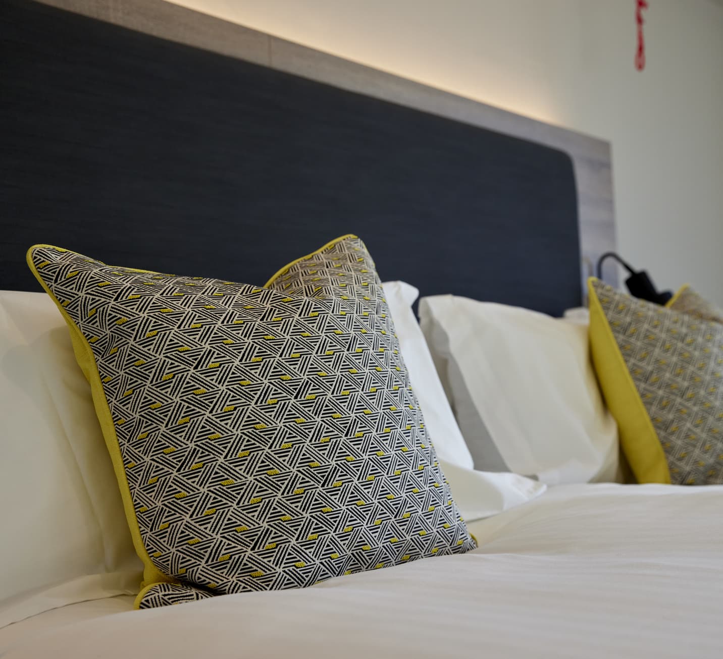 Tŷ Hotel Bedroom