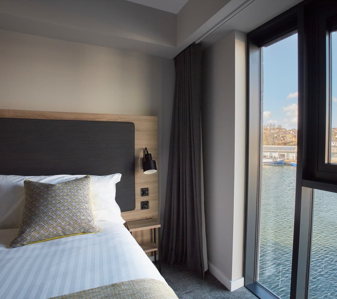 Tŷ Milford Waterfront room