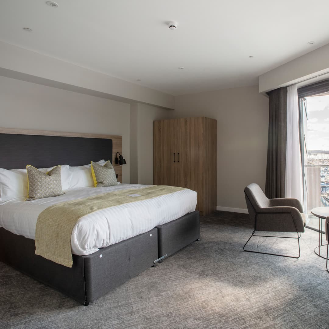 Tŷ Milford Waterfront Room