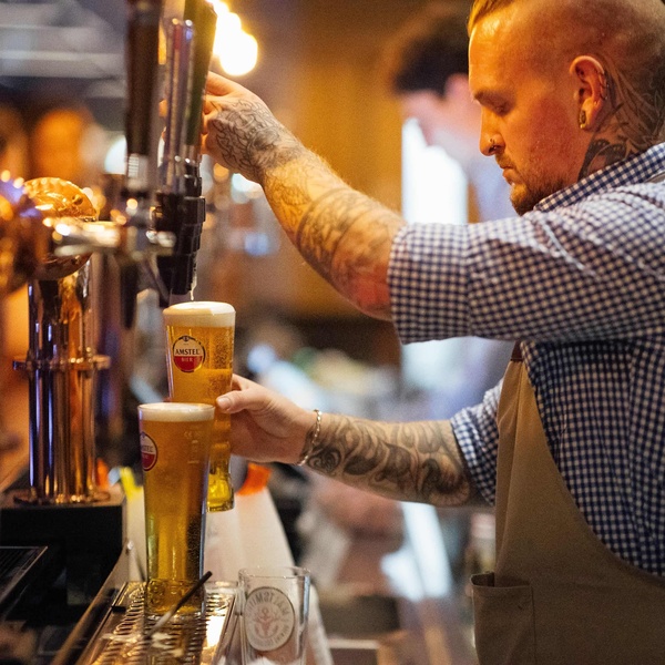 Dulse Bar LCR Event with Beer Pouring