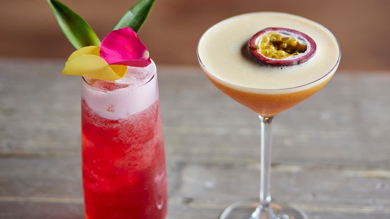 Sawyers Bar & Grill Drinks