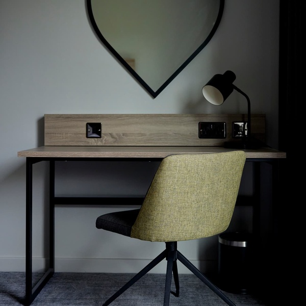 Tŷ Newport King Room