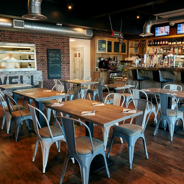 J23 - Sawyers Bar & Grill