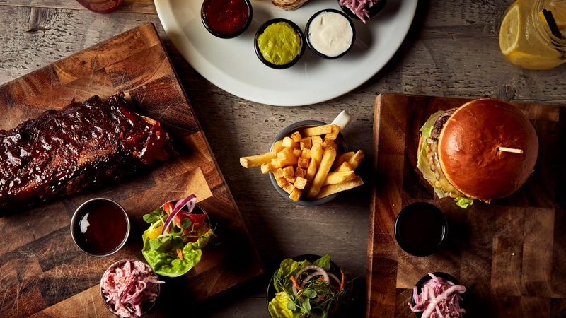 J23 - Sawyers Dining Platter