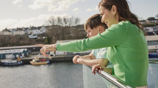 Ty Milford Waterfront Family Stays